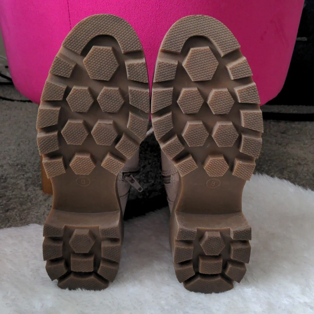 Universal Thread Taupe Combat Boots - Picture 4 of 8